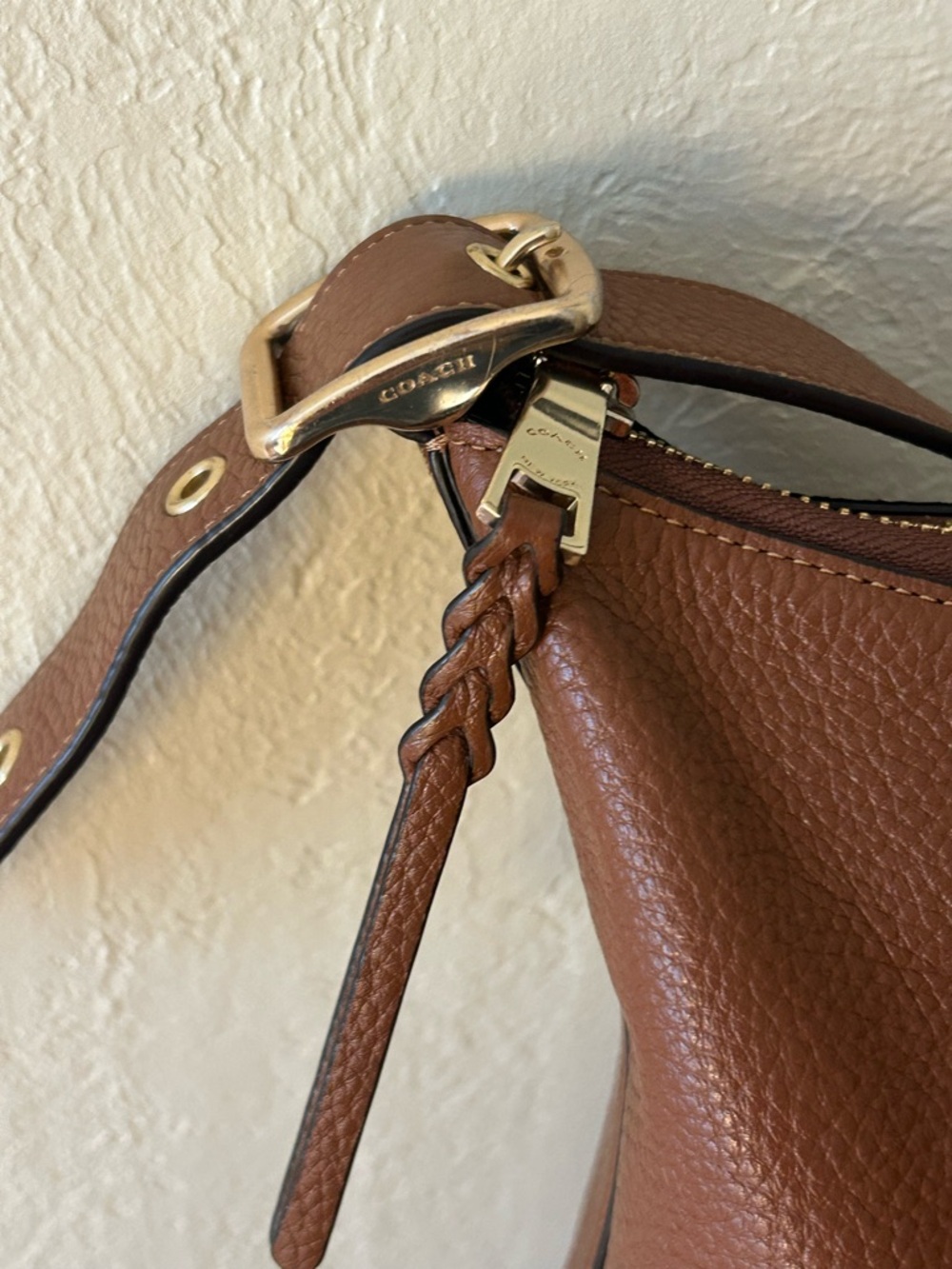 Coach Tan Pebbled Leather Tote with Gold Logo - Picture 5 of 9